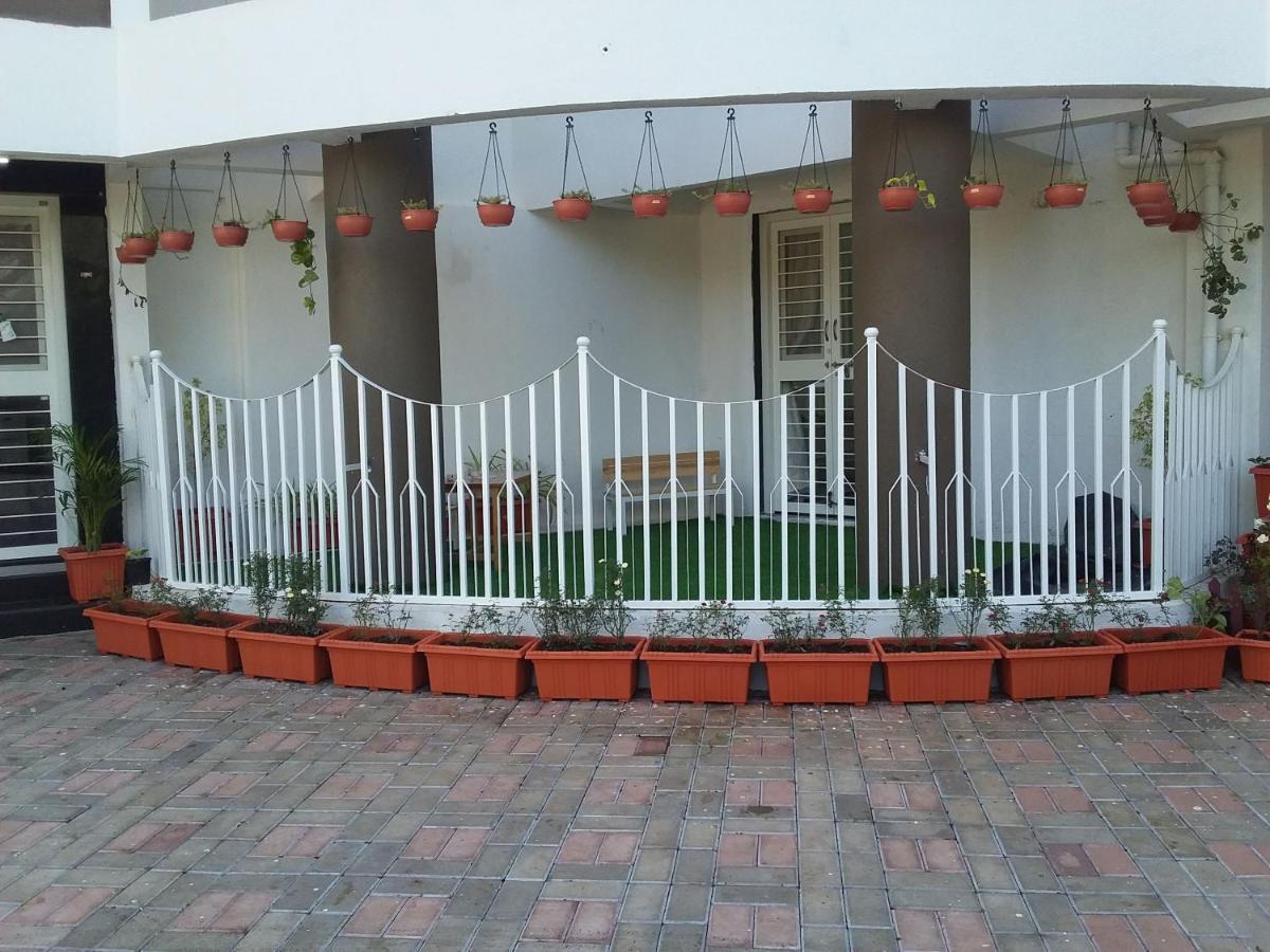 Stay NC Nashik Buitenkant foto